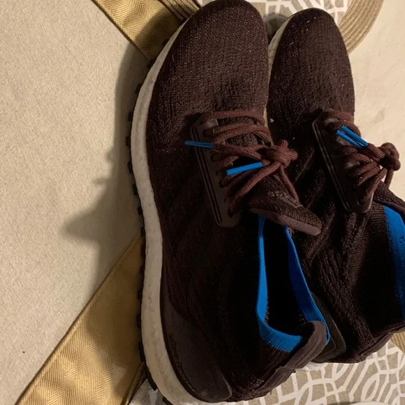 Mens Ultra Boost Shoes Brown with Blue accent Amazon.com | adidas Ultraboost 21 Shoes Men main image 4